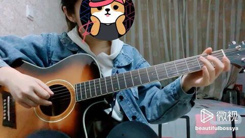 晚上弹吉他直播吃瓜,直播中的弹奏与瓜香四溢