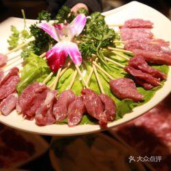 中山公园吃瓜视频,趣味横生的夏日街头一幕