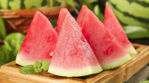 大夫吃瓜视频原版,揭秘娱乐圈幕后真相