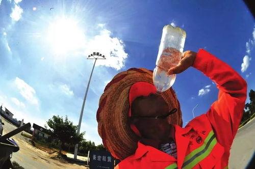 吃瓜的清洁工,揭秘日常生活中的小确幸