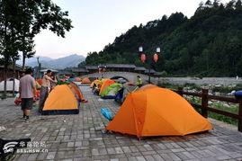 青州古城帐篷吃瓜