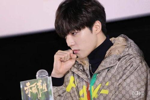 陈立农吃瓜视频,揭秘明星幕后趣事