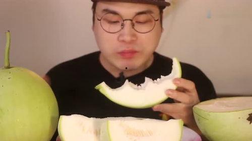 安静吃瓜搞笑视频