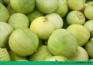 吃小瓜可以和芒果,夏日美味新体验