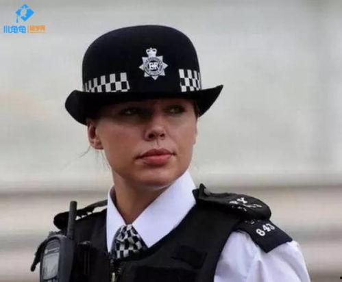 漂亮女警花吃瓜,揭秘警界花旦的日常生活趣事