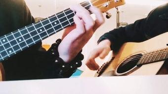 晚上弹吉他直播吃瓜